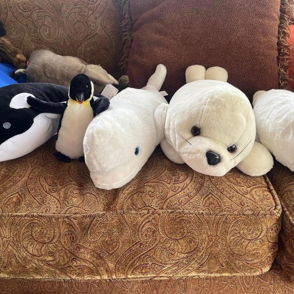 Sea World lot of stuffed animals most over 20 years old lot 5